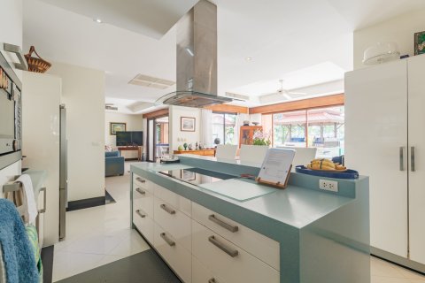 House in Bang Tao, Thailand 5 bedrooms № 202275 - photo 9