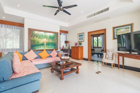 House in Bang Tao, Thailand 5 bedrooms № 202275 - photo 8
