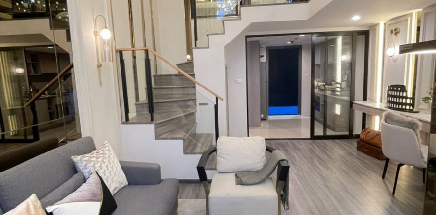 Duplex in Bangkok, Thailand 1 bedroom № 120219