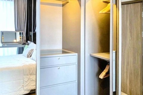 Condo in Bang Kapi, Bangkok, Thailand, 1 bedroom  № 120217 - photo 8