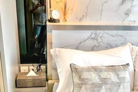 Condo in Bang Kapi, Bangkok, Thailand, 1 bedroom  № 120217 - photo 6