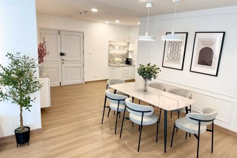 Condo in Pathum Wan, Bangkok, Thailand, 3 bedrooms № 178878 - photo 7