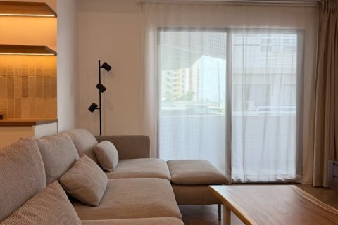 Condo in Bangkok, Thailand, 3 bedrooms № 178877 - photo 6