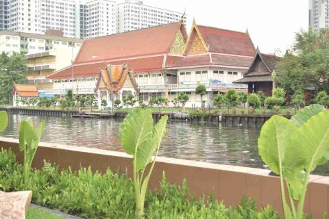 Condo in Bangkok, Thailand, 3 bedrooms № 183129 - photo 5