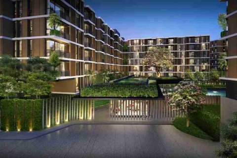 Condo in Bangkok, Thailand, 3 bedrooms № 183129 - photo 2