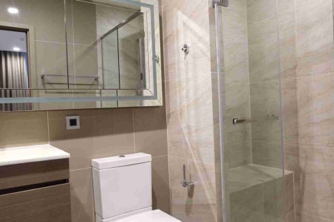 Condo in Bangkok, Thailand, 2 bedrooms № 183126 - photo 17