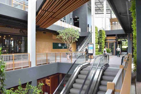 Condo in Bangkok, Thailand, 2 bedrooms № 183126 - photo 2