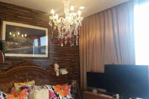 Condo in Bangkok, Thailand, 2 bedrooms № 183130 - photo 11