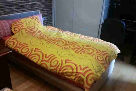 Condo in Bangkok, Thailand, 2 bedrooms № 183130 - photo 2