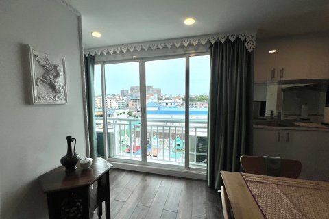 Studio dans le Condo à Pattaya, Thaïlande  № 136062 - photo 6