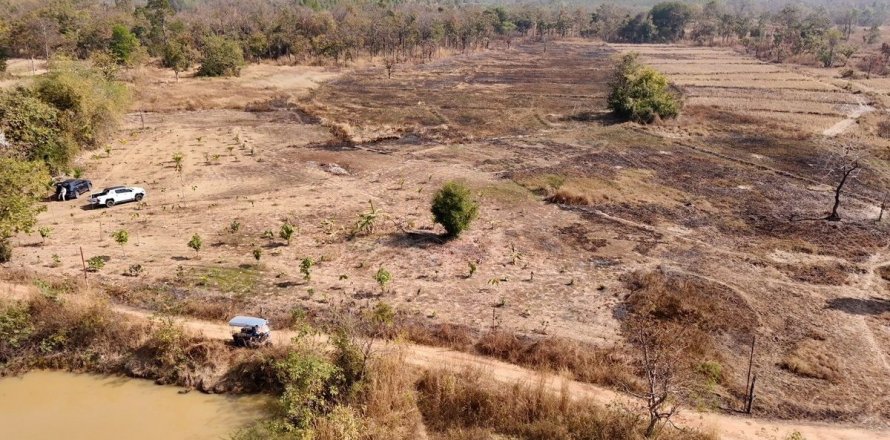 Terrain à Udon Thani, Thaïlande 41600 m2 № 138868