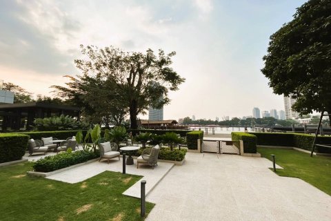 Condo in Bangkok, Thailand, 3 bedrooms  № 180444 - photo 27
