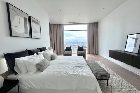 Condo in Bangkok, Thailand, 3 bedrooms  № 180444 - photo 8