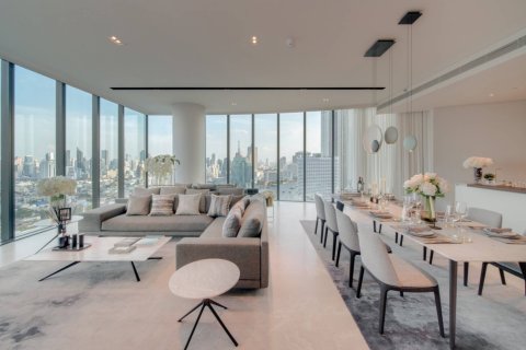 Condo in Bangkok, Thailand, 3 bedrooms  № 180448