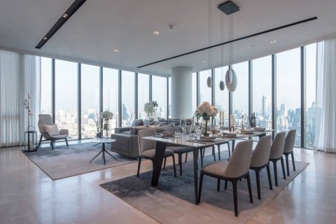 Condo in Bangkok, Thailand, 3 bedrooms  № 180448 - photo 2