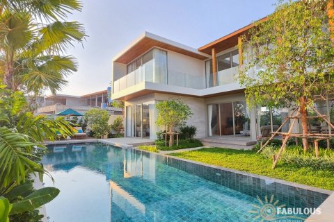 Villa in Bang Tao, Thailand 4 bedrooms № 179228