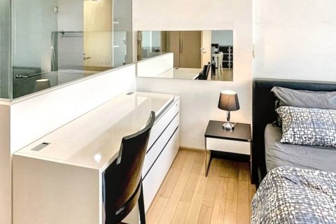 Кондоминиум с 1 спальней в Пхракханонге, Бангкок, Таиланд № 119029 - фото 5