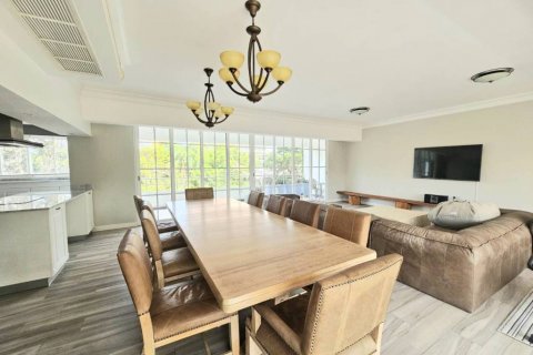 Кондоминиум с 4 спальнями в Хуа Хине, Таиланд № 119027 - фото 5