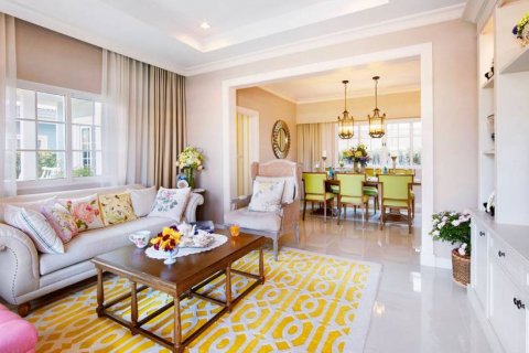 House in Bangkok, Thailand 4 bedrooms № 119024 - photo 2