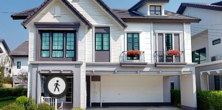 House in Bangkok, Thailand 4 bedrooms № 119024