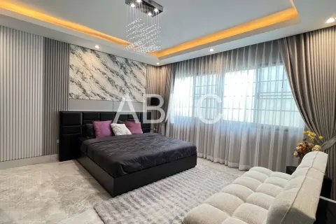 Casa de 3 dormitorios en Pattaya, Tailandia № 211595 - foto 4