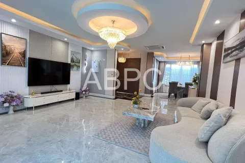 Casa de 3 dormitorios en Pattaya, Tailandia № 211595 - foto 9