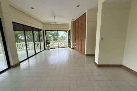 Condominio de 2 dormitorios en Pattaya, Tailandia № 211591 - foto 6