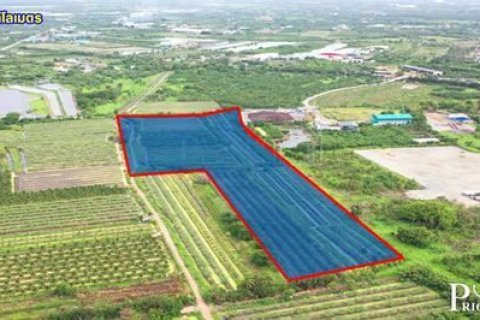 Land in Samut Sakhon, Thailand 49600 sq.m. № 158220 - photo 2