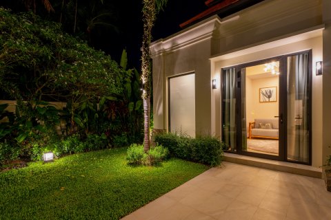 Villa in Phuket, Thailand 4 bedrooms № 151674 - photo 8