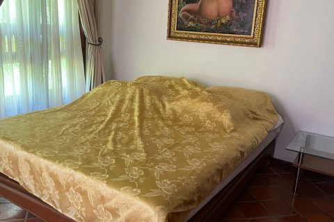 Villa in Kathu, Thailand 3 bedrooms № 151669 - photo 3