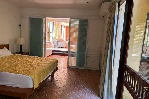 Villa in Kathu, Thailand 3 bedrooms № 151669 - photo 19