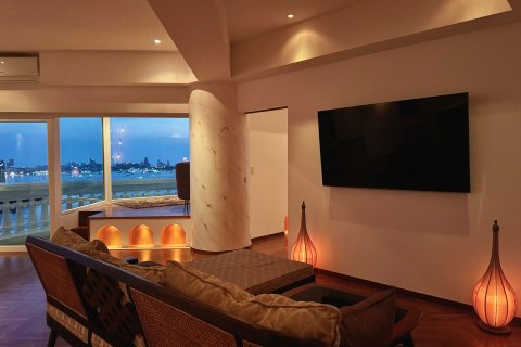 Condo in Pattaya, Thailand, 2 bedrooms  № 151671 - photo 6