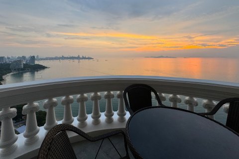 Condo in Pattaya, Thailand, 2 bedrooms  № 151671 - photo 25