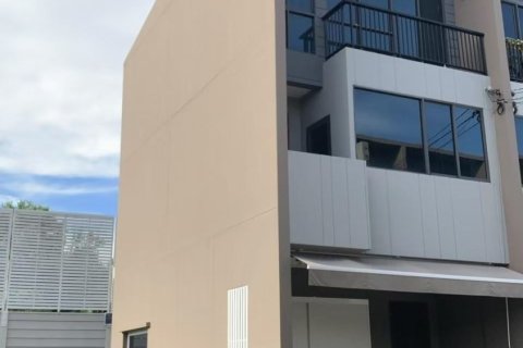 Townhouse à Khan Na Yao, Bangkok, Thaïlande 4 chambres № 161815 - photo 3