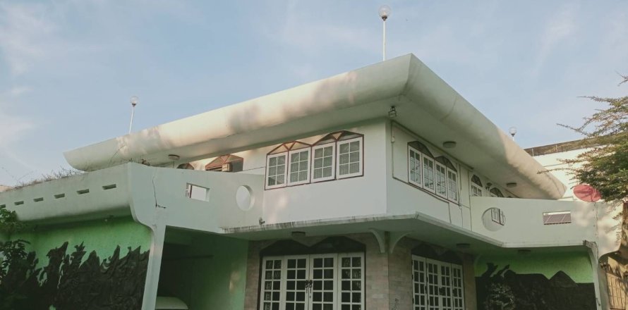 House in Chatuchak, Bangkok, Thailand 6 bedrooms № 149831