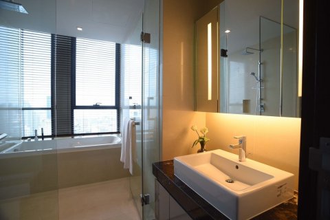Condo à Watthana, Bangkok, Thaïlande, 2 chambres  № 137356 - photo 2