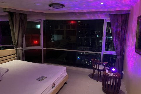 Studio dans le Condo à Watthana, Bangkok, Thaïlande  № 152754 - photo 9