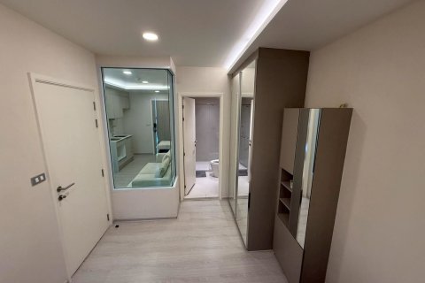 Студия в кондо в Клонг Тоэй, Бангкок, Таиланд № 152752 - фото 10