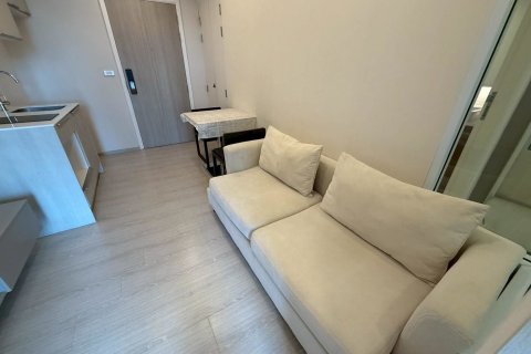 Студия в кондо в Клонг Тоэй, Бангкок, Таиланд № 152752 - фото 2