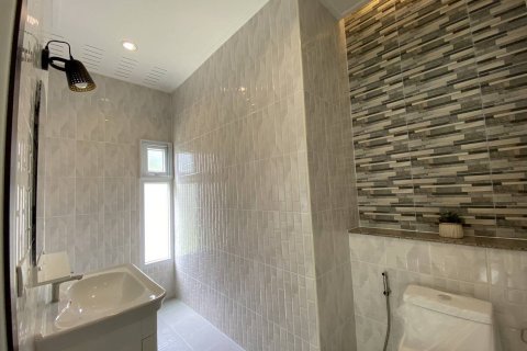 House in Pattaya, Thailand 3 bedrooms № 154274 - photo 8