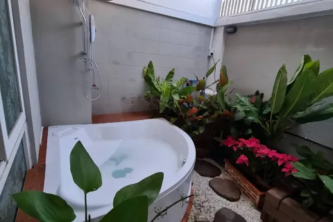 House in Chiang Mai, Thailand 3 bedrooms № 154270 - photo 2