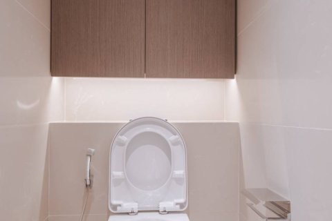 Condo à Thonburi, Bangkok, Thaïlande, 2 chambres  № 166492 - photo 10