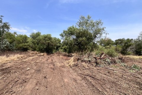 Land in Samut Prakan, Thailand 3200 sq.m. № 150169 - photo 5