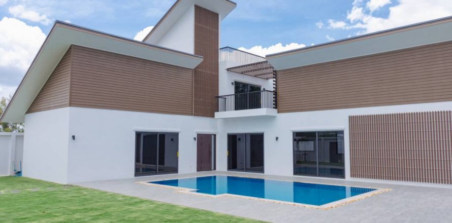 House in Hua Hin, Thailand 3 bedrooms № 135180