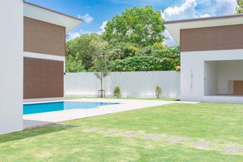 House in Hua Hin, Thailand 3 bedrooms № 135180 - photo 7