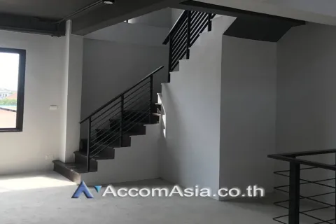 Reihenhaus in Suan Luang, Bangkok, Thailand 4 Schlafzimmer № 215779 - Foto 4