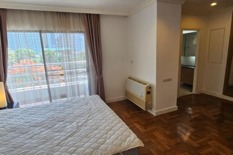 Condo à Watthana, Bangkok, Thaïlande, 3 chambres № 205310 - photo 10