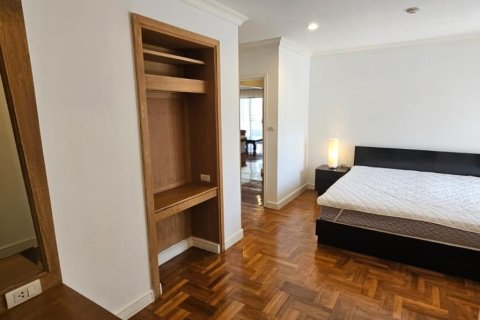 Condo à Watthana, Bangkok, Thaïlande, 3 chambres № 205310 - photo 12