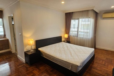 Condo à Watthana, Bangkok, Thaïlande, 3 chambres № 205310 - photo 18
