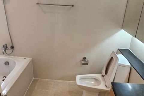 Condo à Watthana, Bangkok, Thaïlande, 3 chambres № 205310 - photo 11